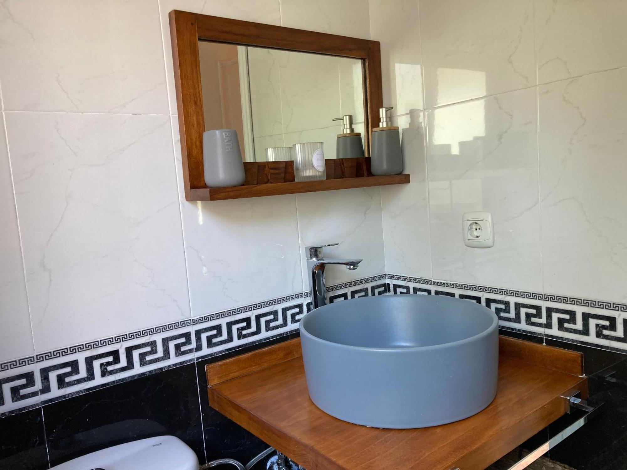 Acogedora Casa En Rinlo, En La Villa De รีบาเดโอ ภายนอก รูปภาพ